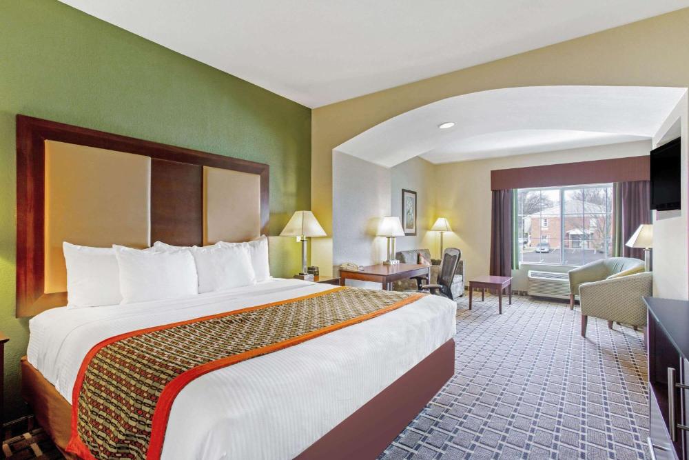 Executive King Room - Non-Smoking interior